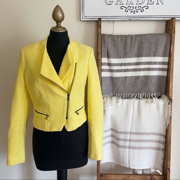 Zara Jackets & Blazers - Zara Trafaluc Blazer Cropped Asymmetrical Blazer Jacket Yellow Size Medium